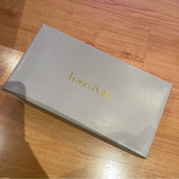 NWT - Picture 2 of 7